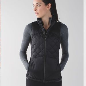 Lululemon Down for a Run Vest, black, size 6